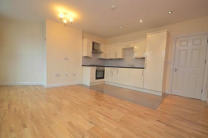 1 Bedroom Flat To Rent In High Street, Ruislip, HA4