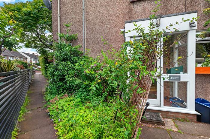 3 Bedroom Apartment For Sale In Orchard Brae Gardens, Orchard Brae, Edinburgh, EH4