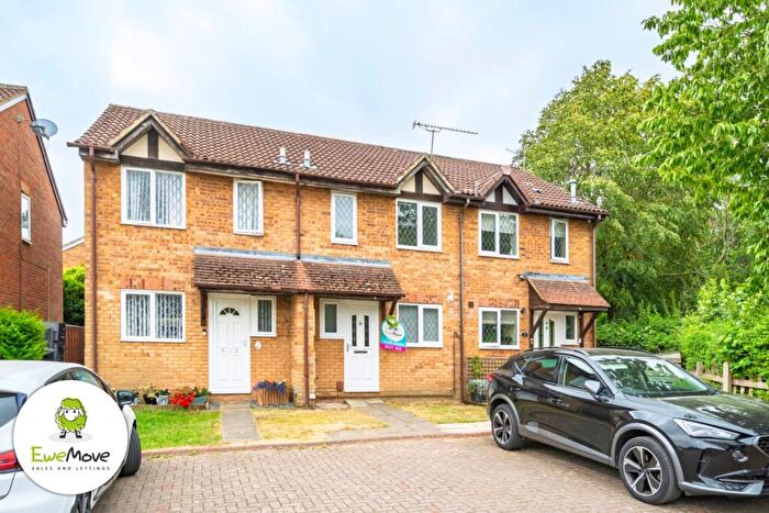 2 Bedroom Terraced House For Sale In Stonybeck Close, Westlea, Swindon, Wiltshire, SN5