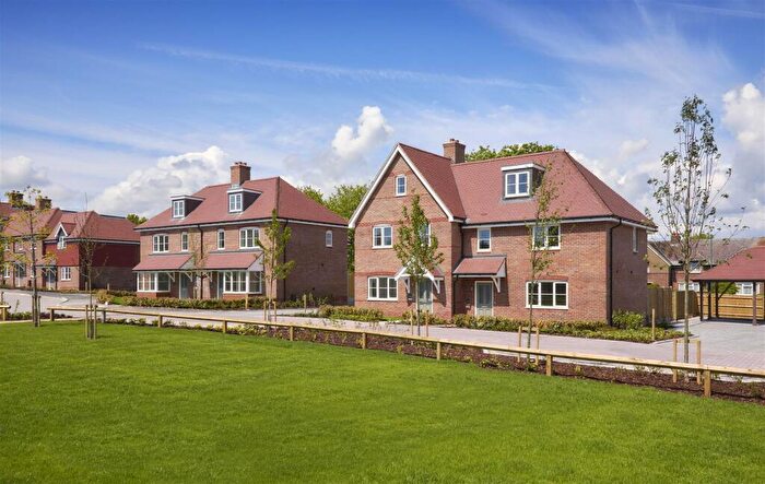 4 Bedroom House For Sale In Bentwood Way, Lavant, PO18