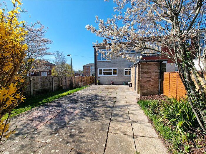 3 Bedroom Terraced House For Sale In The Chantrys, Farnham, Surrey, GU9