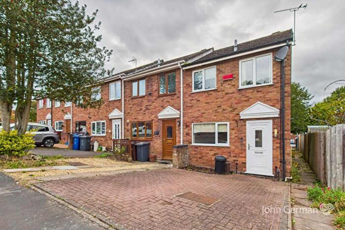 2 Bedroom End Of Terrace House For Sale In Marlborough Way, Uttoxeter, ST14