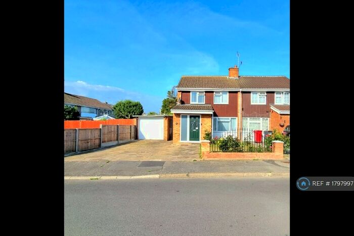 3 Bedroom Semi-Detached House To Rent In Windrush Avenue, Slough, SL3