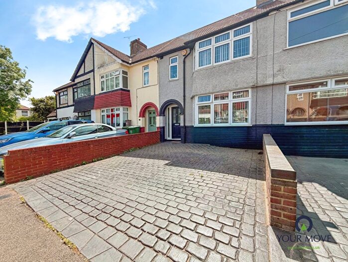 3 Bedroom Terraced House For Sale In Northumberland Close, Erith, DA8