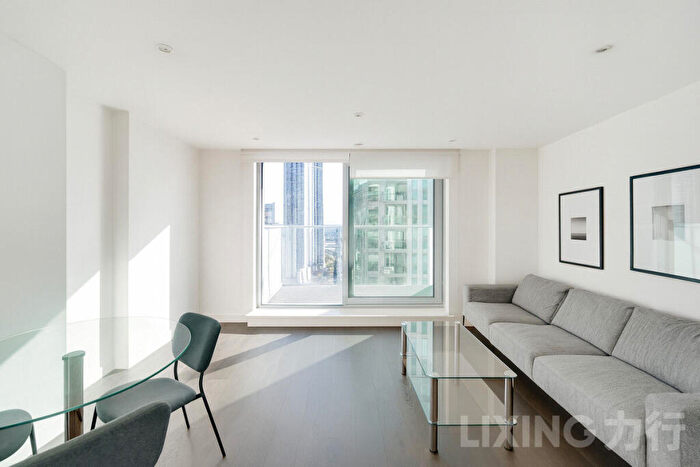 1 Bedroom Apartment For Sale In Pan Peninsula Square, Canary Wharf, E14