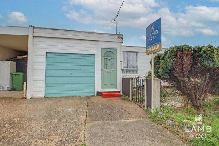 2 Bedroom Detached Bungalow For Sale In Yew Way, Jaywick, Clacton-On-Sea, CO15