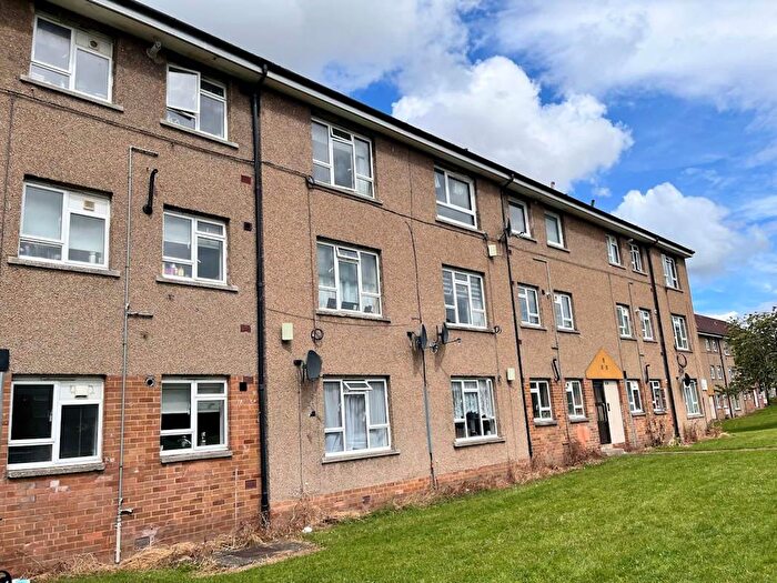2 Bedroom Flat To Rent In Forth Crescent, Dundee, DD2