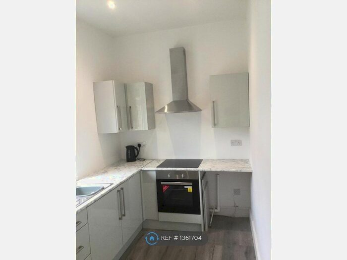 2 Bedroom Terraced House To Rent In Kimberley Street, Brighouse, HD6