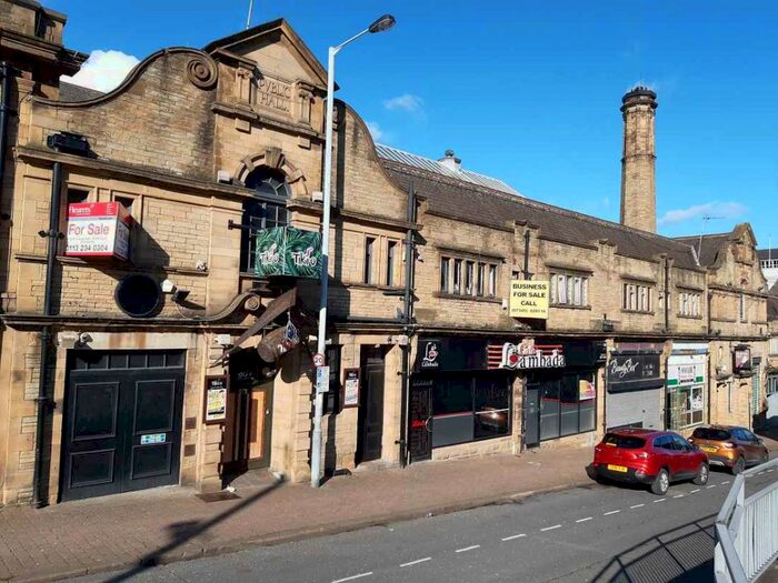 Property To Rent In N- - Tiki Bar & Circle Nightclub, Windsor Baths, Bradford, BD7