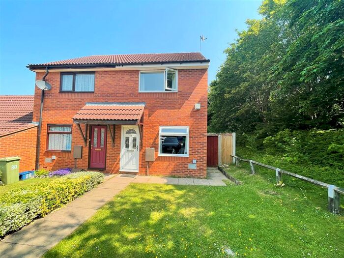 2 Bedroom End Of Terrace House To Rent In Porthcawl Green, Tattenhoe, Milton Keynes, MK4