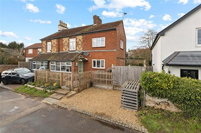 4 Bedroom Semi Detached House For Sale In Wings Road, Farnham, Surrey, GU9