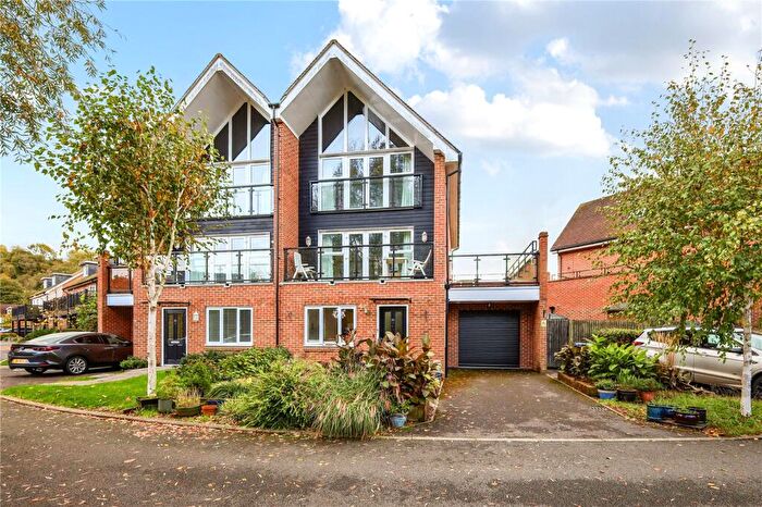 4 Bedroom Semi Detached House For Sale In Alderbank Drive, Godalming, Surrey, GU7