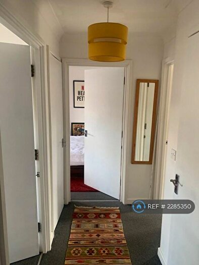 2 Bedroom Flat To Rent In Manor Park, London, E12