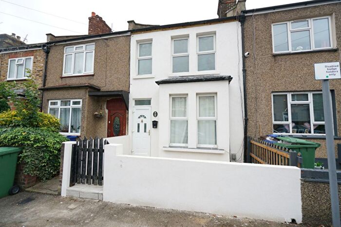 2 Bedroom Terraced House To Rent In Hampden Road, Grays, RM17