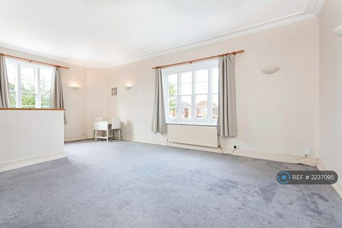 Studio To Rent In Footscray Road, London, SE9