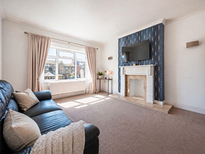 3 Bedroom Flat For Sale In High Street, Johnstone, PA5