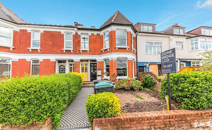2 Bedroom Flat For Sale In Albert Road, N22