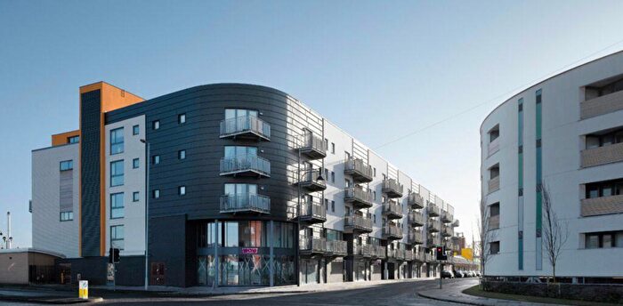 3 Bedroom Apartment To Rent In The Life Building, Hulme, Manchester, M15