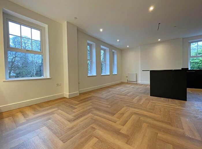 2 Bedroom Flat To Rent In Chester House, Fields Park Road, Newport, NP20
