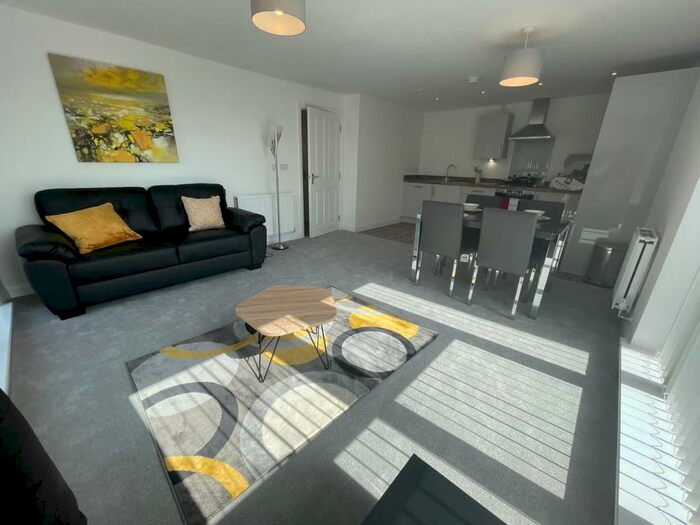 2 Bedroom Flat To Rent In Belgrave Middleway, Birmingham, B5