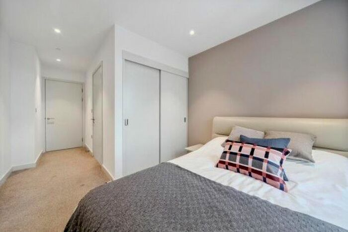 1 Bedroom Flat To Rent In New Kent Road, London, SE1