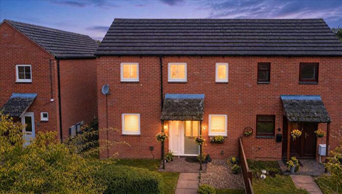 3 Bedroom Semi-Detached House For Sale In The Grove, Bradwell, Milton Keynes, MK13