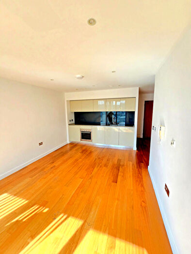 2 Bedroom Apartment To Rent In St. Pauls Square, City Lofts, Sheffield, S1