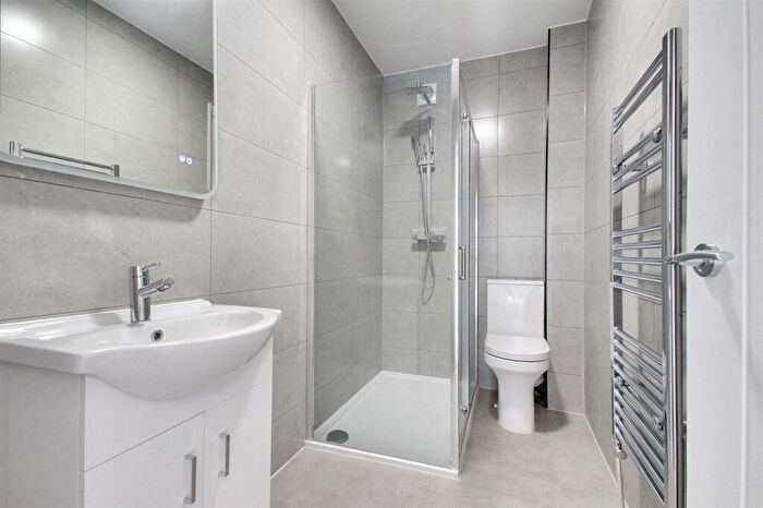 2 Bedroom Flat For Sale In Ferringham Lane, Ferring, Worthing, BN12