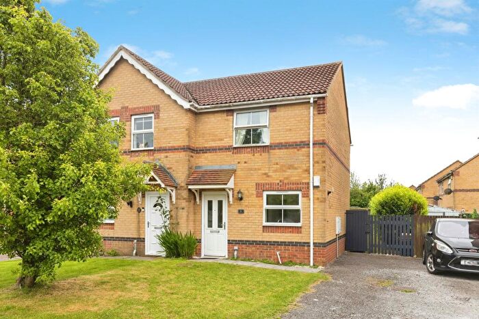 2 Bedroom Semi-Detached House For Sale In Gatenby Close, Buttershaw, Bradford, BD6