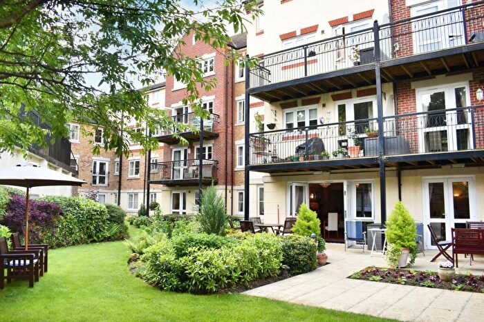 2 Bedroom Apartment For Sale In Churchfield Road, Walton-on-Thames, KT12
