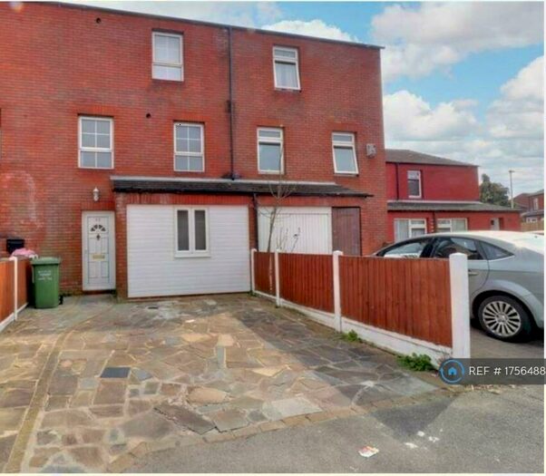 6 Bedroom Terraced House To Rent In Frettons, Basildon, SS14
