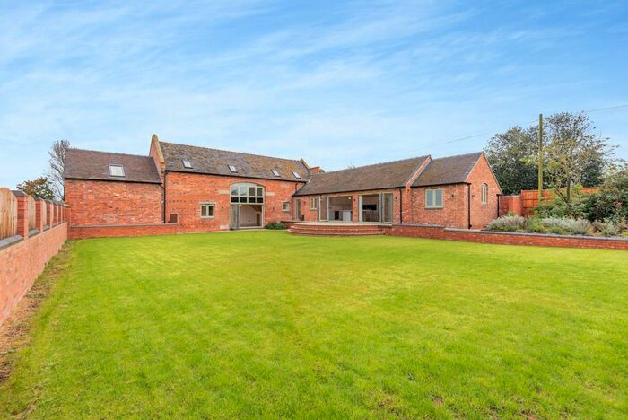 5 Bedroom Barn Conversion For Sale In Thorneyfields Lane Hyde Lea Stafford, Staffordshire, ST18