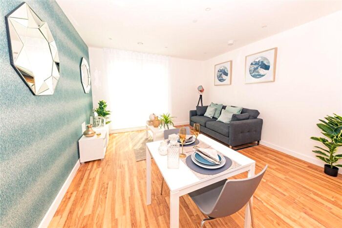 1 Bedroom Flat To Rent In Chatham Waters, North House, Gillingham Gate Road, Gillingham, ME4