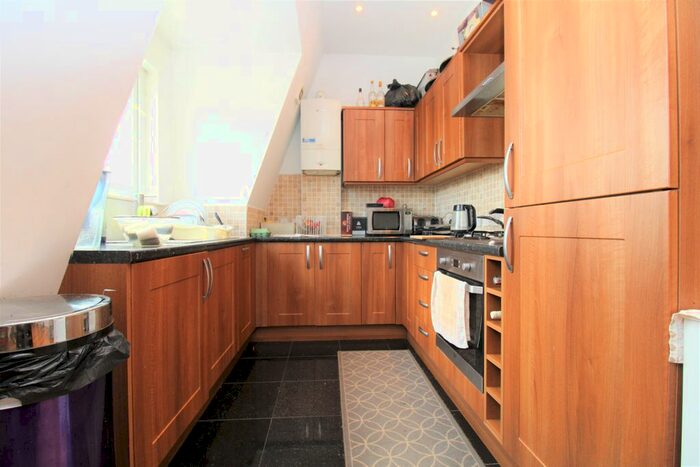 1 Bedroom Flat To Rent In Ewell Road, Surbiton, KT6