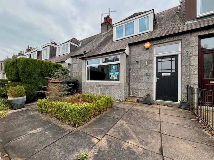 3 Bedroom Semi-Detached House To Rent In Murray Terrace, Aberdeen, AB11