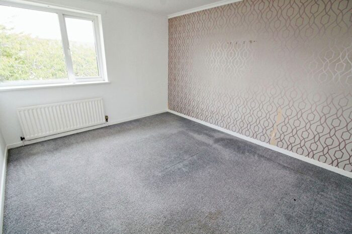 3 Bedroom Terraced House For Sale In Holystone Avenue, Blyth, NE24