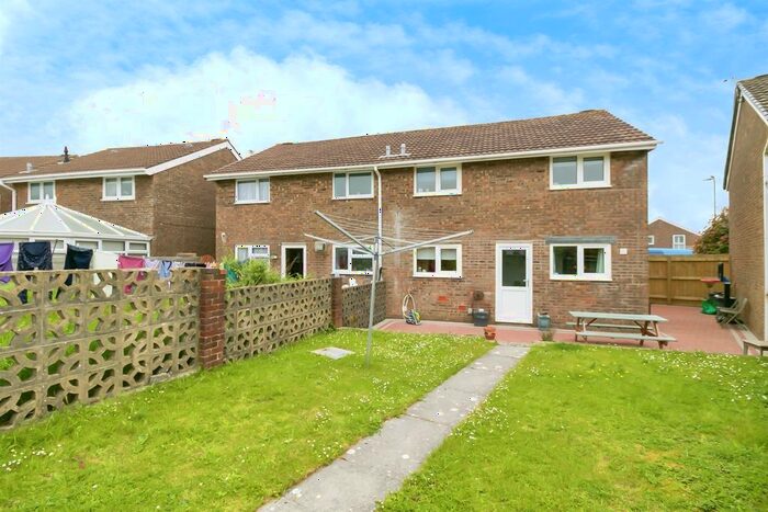 3 Bedroom Semi-Detached House For Sale In Monmouth Way, Boverton, Llantwit Major, CF61