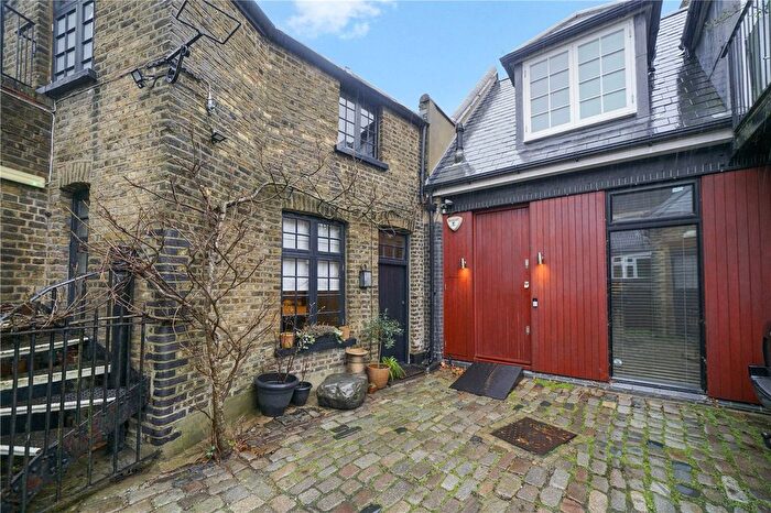 2 Bedroom Detached House For Sale In Highgate High Street, London, United Kingdom, N6