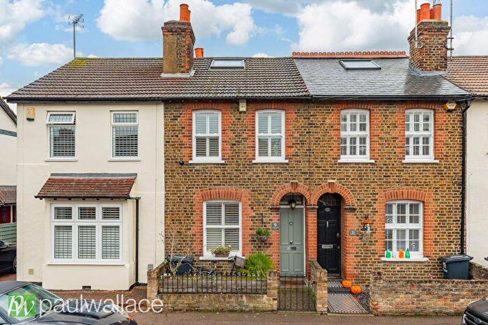 2 Bedroom Terraced House For Sale In Admirals Walk, Hoddesdon, EN11