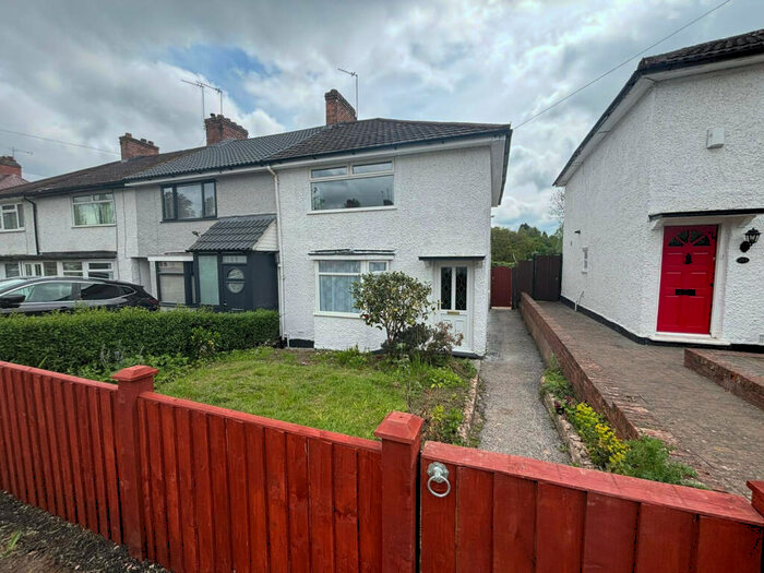 3 Bedroom Semi-Detached House To Rent In Chinn Brook Road, Birmingham, B13