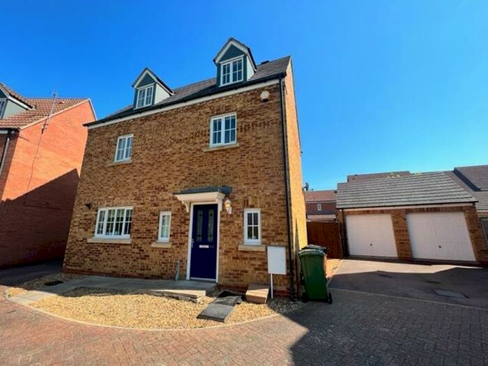 4 Bedroom House To Rent In Deer Valley Road, Peterborough, PE2