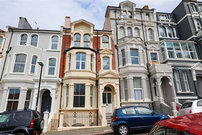 1 Bedroom Flat To Rent In Warrior Gardens, St. Leonards-On-Sea, TN37