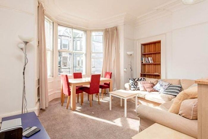 4 Bedroom Terraced House To Rent In Boundary Road, London, E13