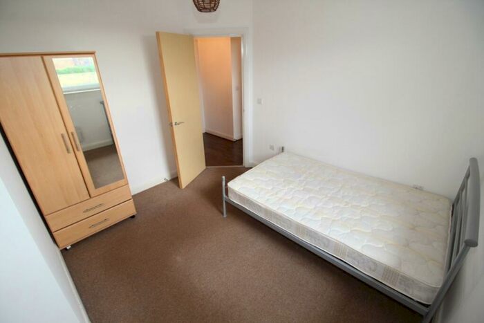 2 Bedroom Apartment To Rent In Apartment Denmark Road, Manchester, M15
