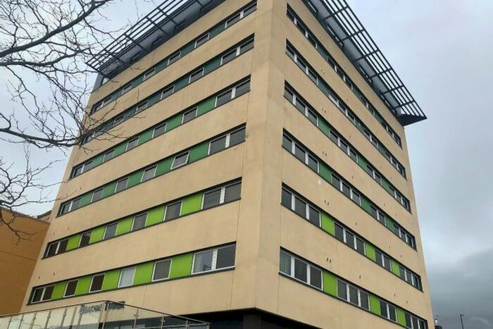 2 Bedroom Flat To Rent In Beacon Tower, Fishponds Road, Fishponds, Bristol BS16