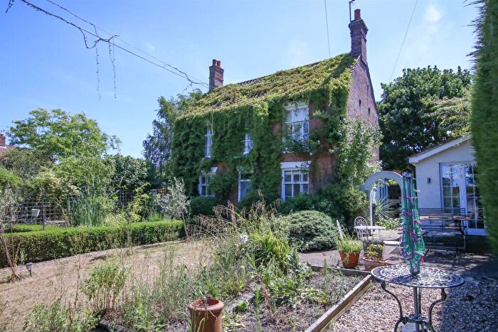 4 Bedroom Detached House For Sale In Fairfield Road, Saxmundham, IP17