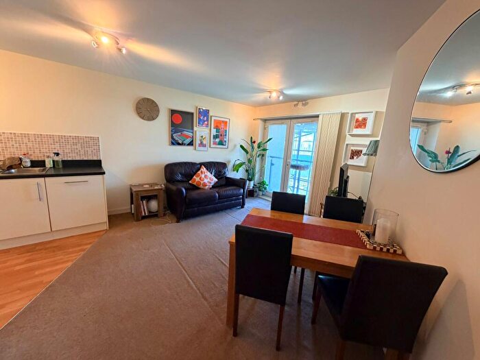 1 Bedroom Apartment To Rent In Overstone Court, Cardiff Bay, CF10