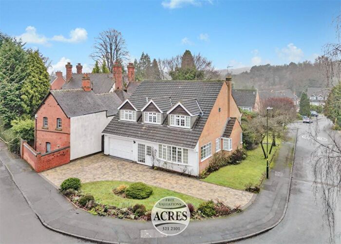 4 Bedroom Detached House For Sale In Tudor Hill, Sutton Coldfield, B73