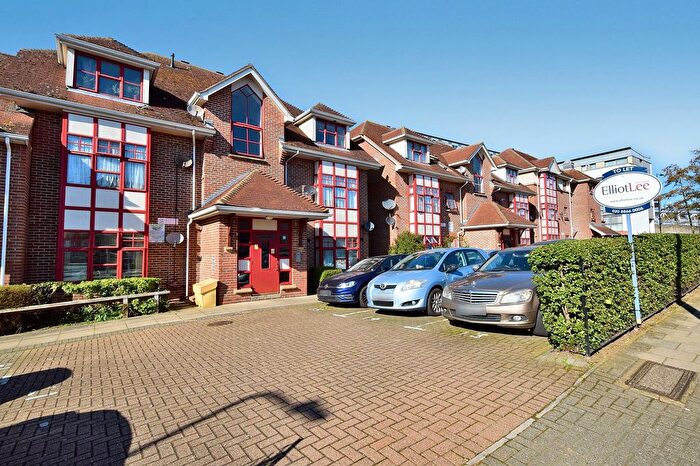 1 Bedroom Flat To Rent In Union Road, Wembley, HA0