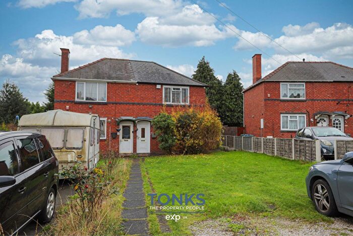 2 Bedroom Semi Detached House For Sale In Mincing Lane, Rowley Regis, B65